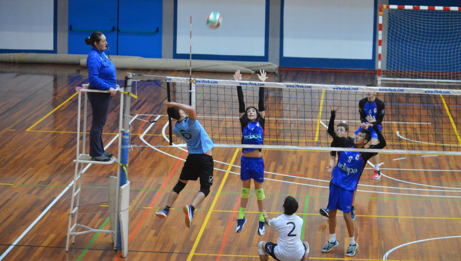 Partidu erakargarria jokatuko du Hernanik, Voleyviña Logroño bigarren sailkatuaren aurka, gaur kiroldegian