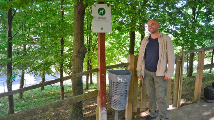 Txakurrak egun osoan libre ibiltzeko, parke bat egokitu dute Karobietan