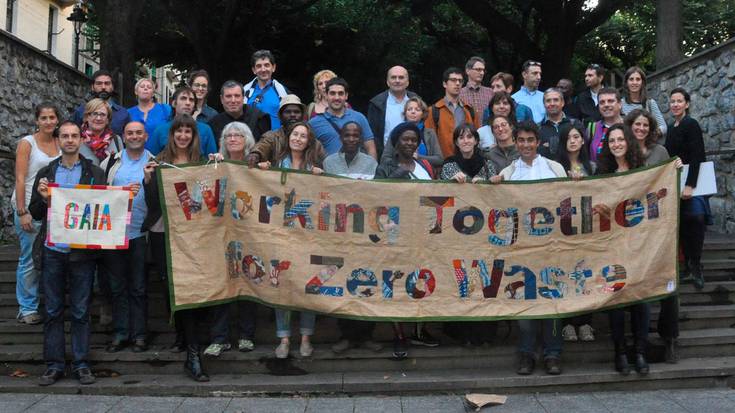 Elkarlanean, Zero Zaborren alde