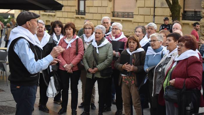 Goiz Eguzkiren kontzertua bihar, Mutrikun