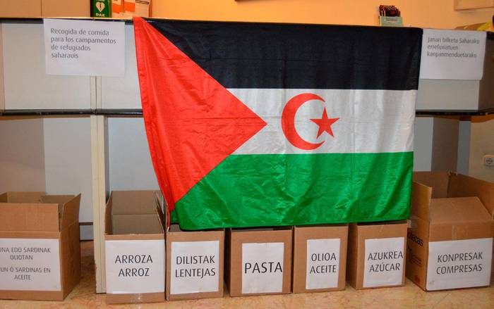 Saharari laguntzeko kaxak, prest