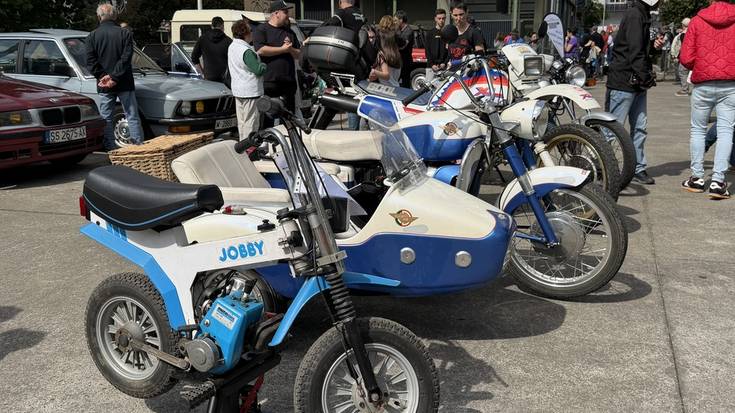 Kotxe eta moto klasikoen topaketa, Etxeberri auzoan