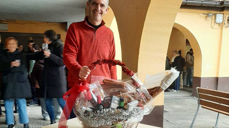 Cesar Otamendik jaso du Portuko Gabonetako saskia