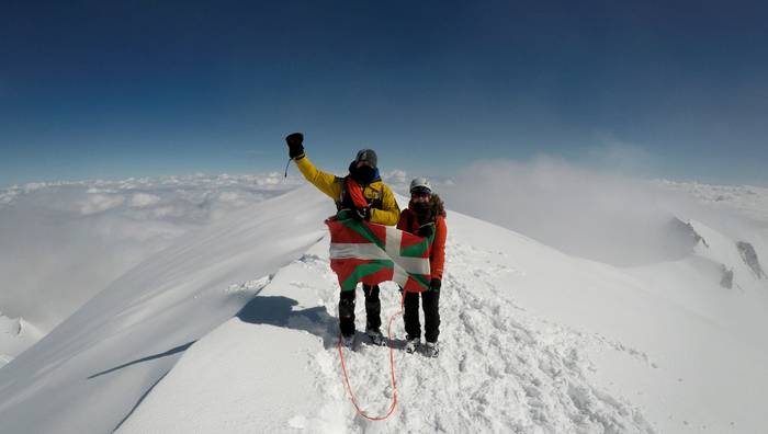 «'Mont Blanc' mendia igotzea izugarria izan zen, gehien gustatu zaigun mendia izan da»