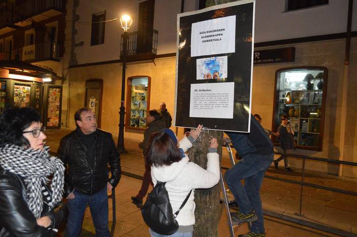 Paneletan erakusgai, Plaza Berrin, etxebizitzaren egoera larria