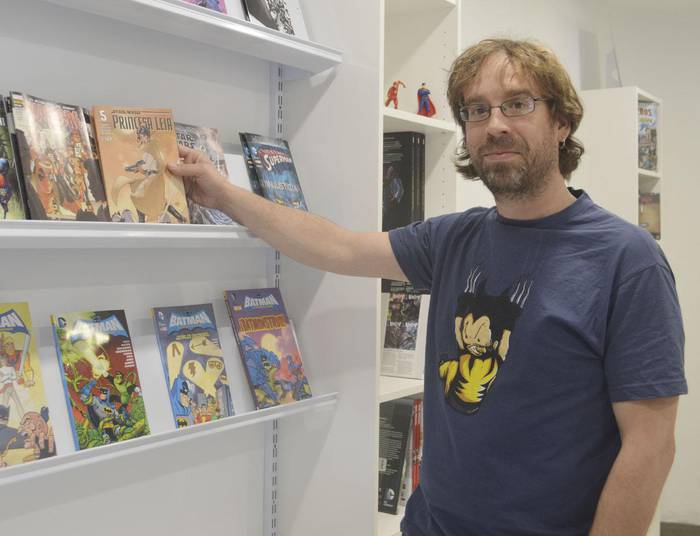 «Hiru espazio ditu Gauekok: komiki eta mahai joko salmentarako, tailerrak emateko eta nire estudioa» 