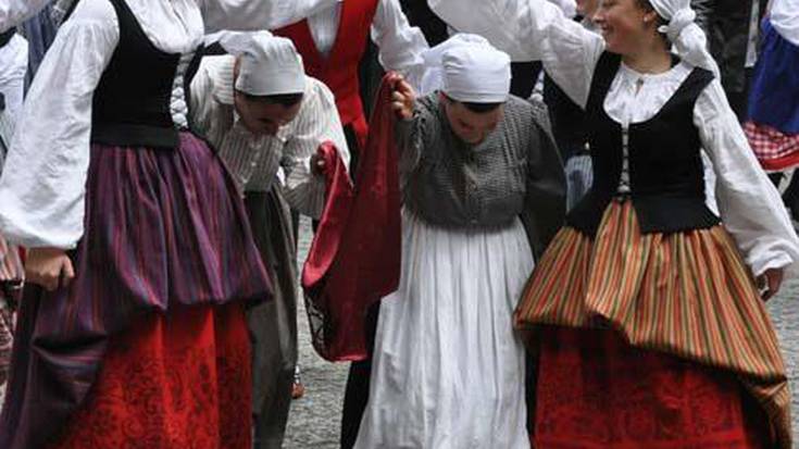 Dantzan jarriko du Hernani aste osoko festak