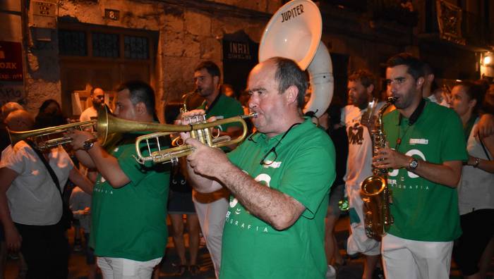 Incansables txaranga eta Erroka taldea gaur, Donostiako Aste Nagusian