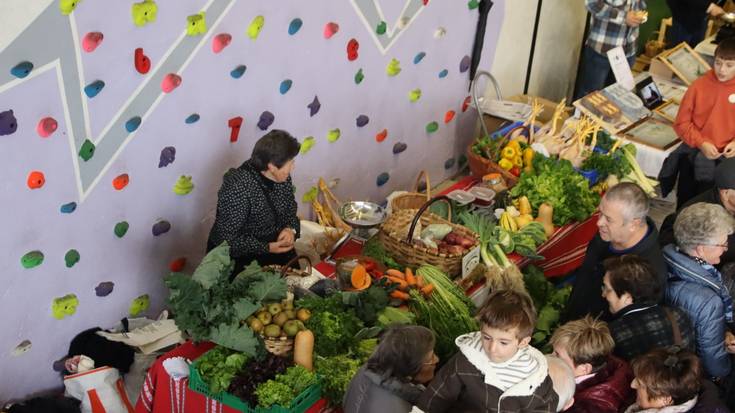 Larunbatean Goizuetan XXI. Artisau eta nekazari feria ospatuko da eta laguntzeko bolondresak behar dituzte