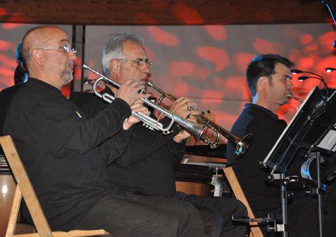 Partitura eroenak, Bandaren erritmo klasikoan