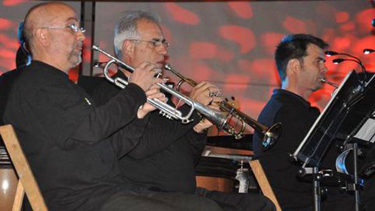 Partitura eroenak, Bandaren erritmo klasikoan