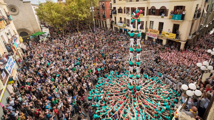 Castellers-ak gaur, Ereñotzuko plazan