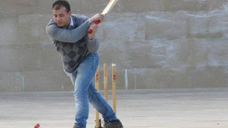 Cricketean ikasi eta euskaraz aritzeko aukera gaur,  Gabriel Zelaian