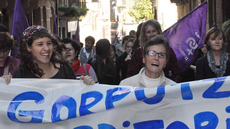 Abortoaren legearen kontrako oihuak, Emakumeen Eguneko aldarrikapenean