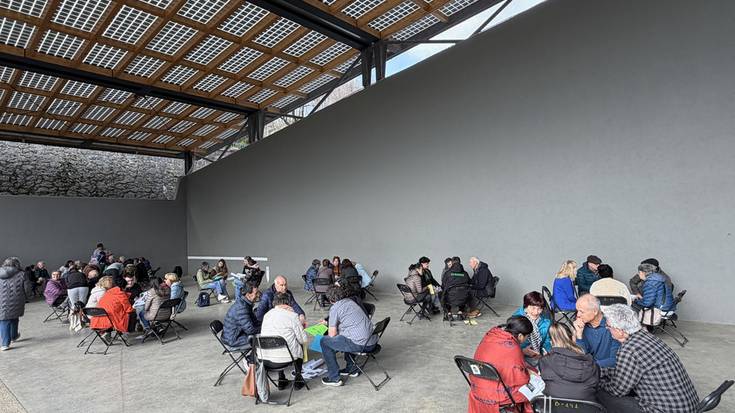 Mintzodromoa Hernanin, Korrikaren baitan