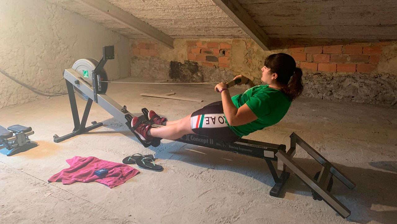 'Maialen' traineruko hamabi neska arraunlari lau taldetan banatu dira