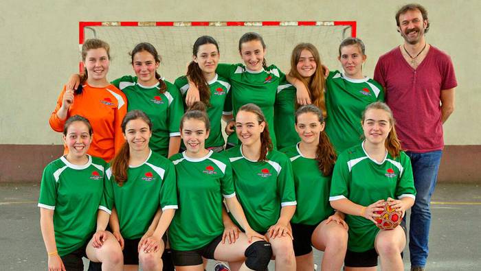 Foru Aldundiko Torneoan txapeldun, neska astigartarrak