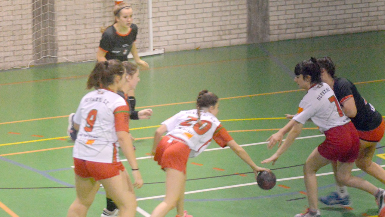 Taldea egiteak, «arrastoa»