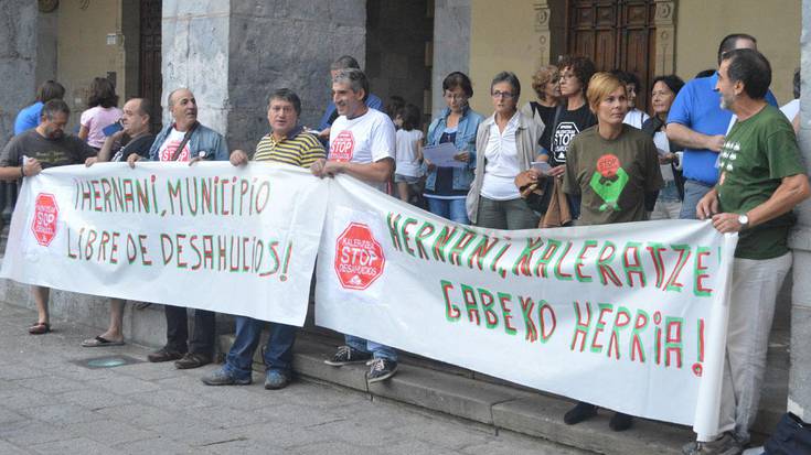 Elkarretaratzea gaur, kaleratzeen aurkako moratoria luzatzea exijitzeko