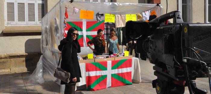 Biteri inguruan  grabatzen aritu dira Vaya Semanitako aktoreak