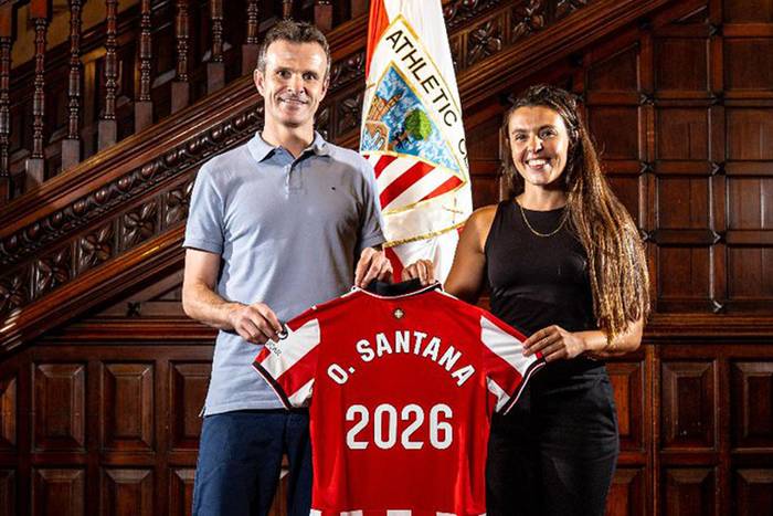 Olatz Santana atezain hernaniarra, Athleticera