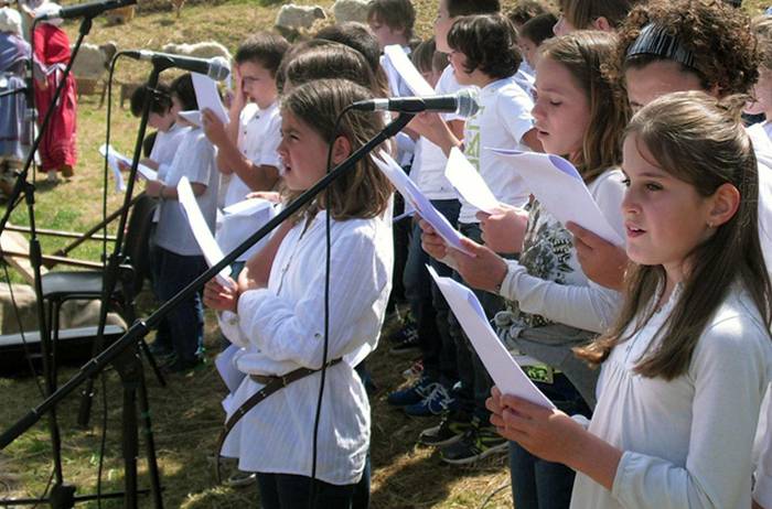 Markesaren eta Santiomendiko  famili baten istorioa, antzerkian