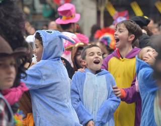 Inauterien sua piztuko dute gaur Hernaniko Plazan, asteburu potoloaren preludio