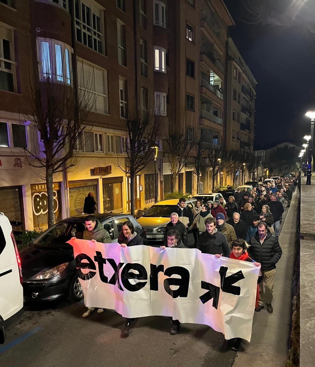 Mugimendu feminista protagonista, euskal presoen aldeko kale-bueltan