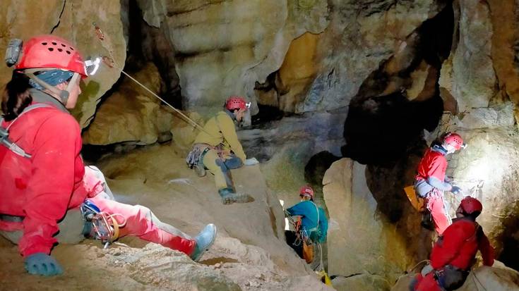 Espeleologia ikastaroa hilabete honetan, Felix Ugarte Elkartearekin