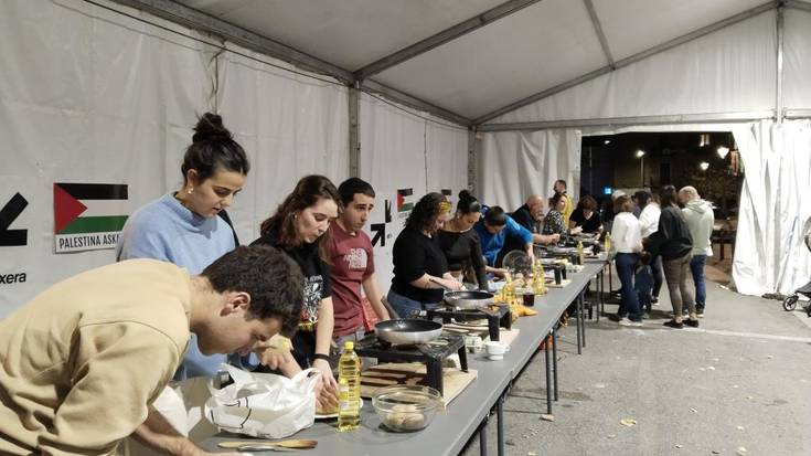 Mendi martxa, kantu jira eta herri bazkaria gaur, Astigarragan