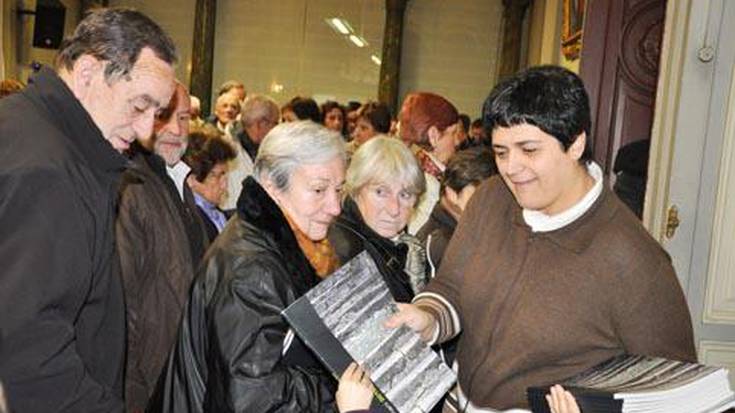 Hernani, 
85 orrialdetan