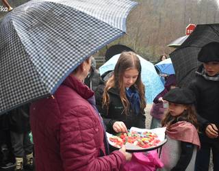 Erronda 'gozoa eta koloretsua' ereñotzuarrek, Gabon gauean