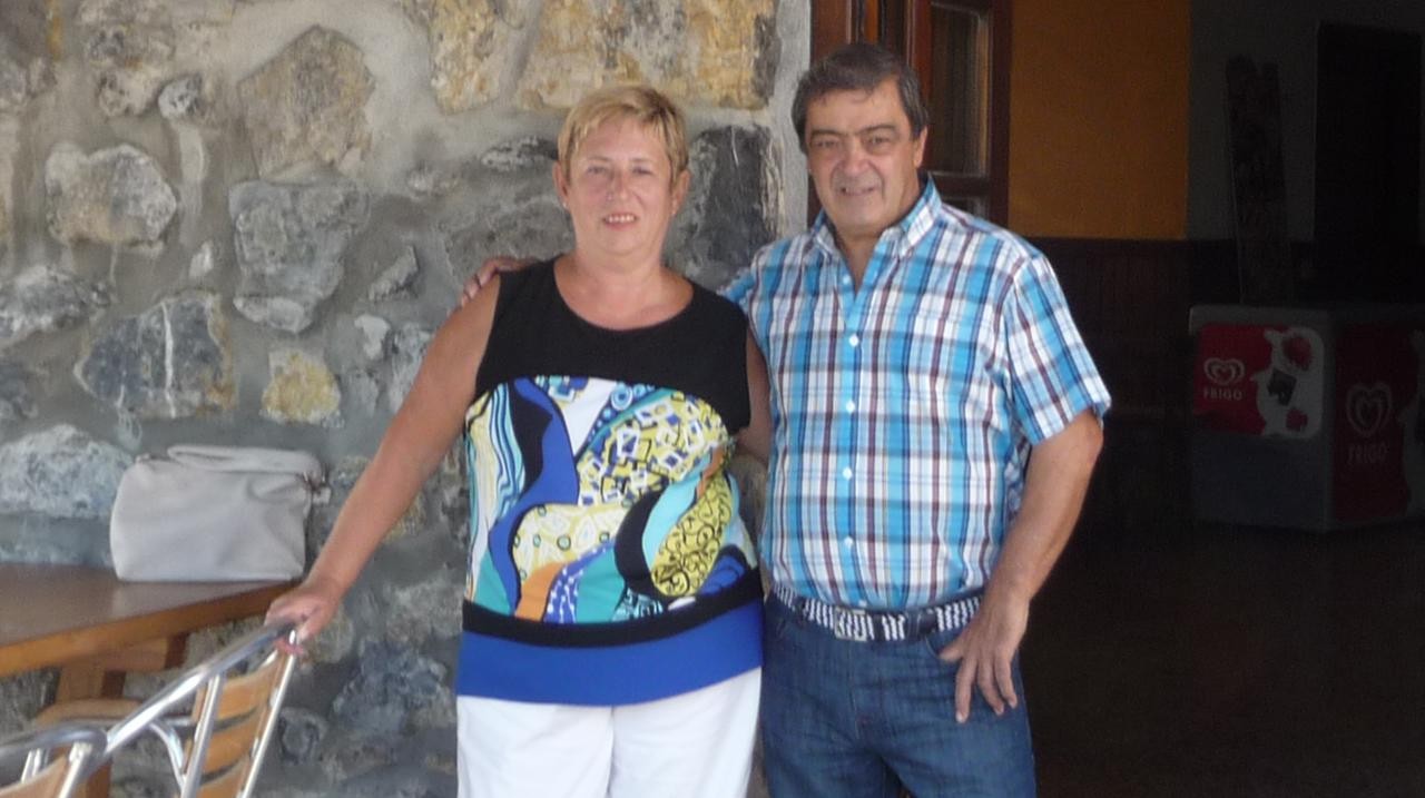 «Eskerrak eman nahi dizkiegu denei, lagun eta bezero guztiei»