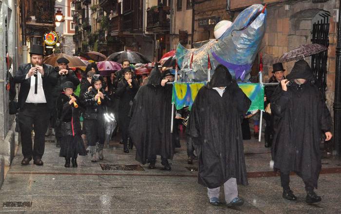 Inauteriek eman diote erreleboa San Joanei!