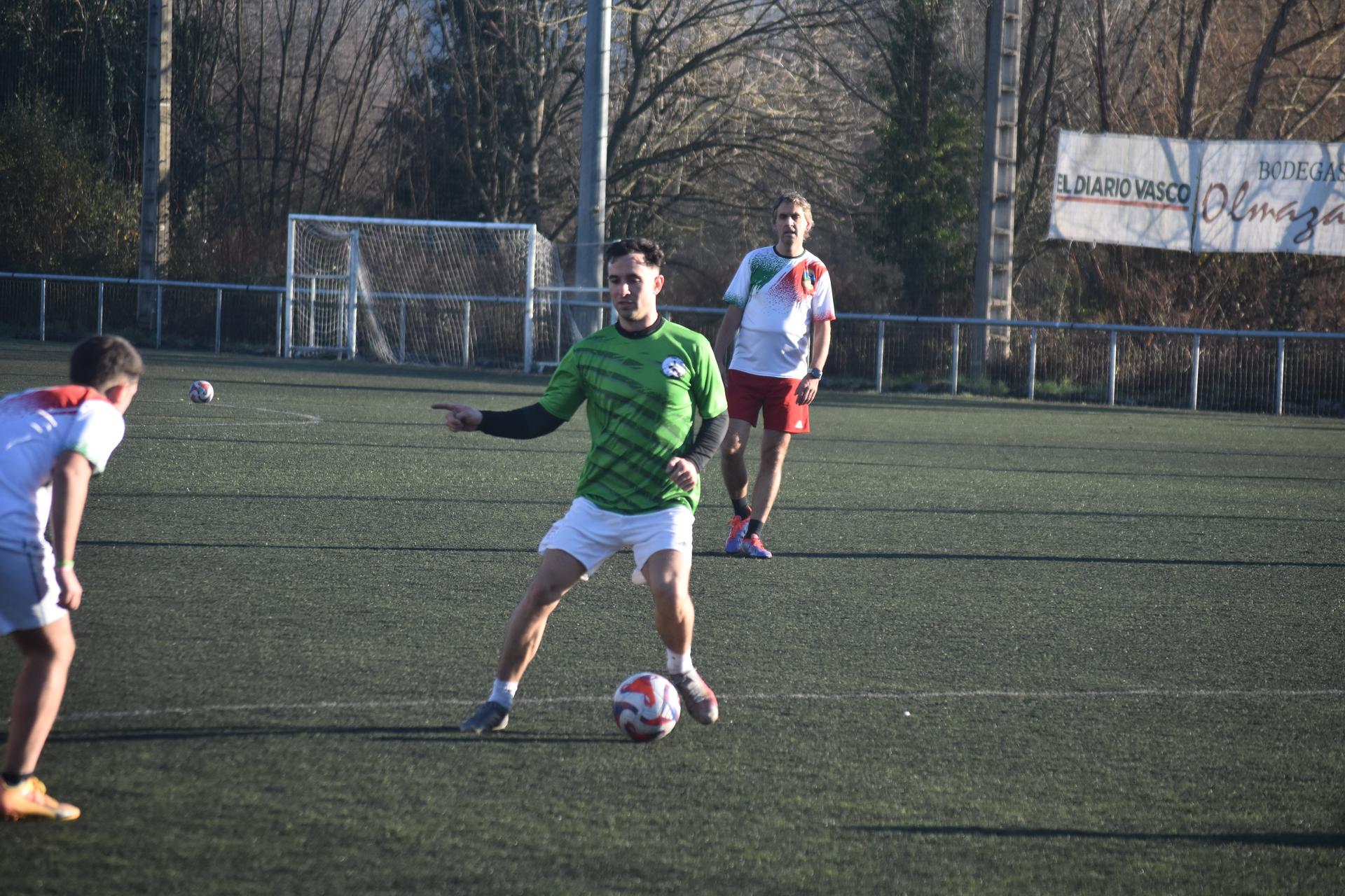 Elkarte arteko futbol topaketa, Santa Barbarak eta Elur Txorik