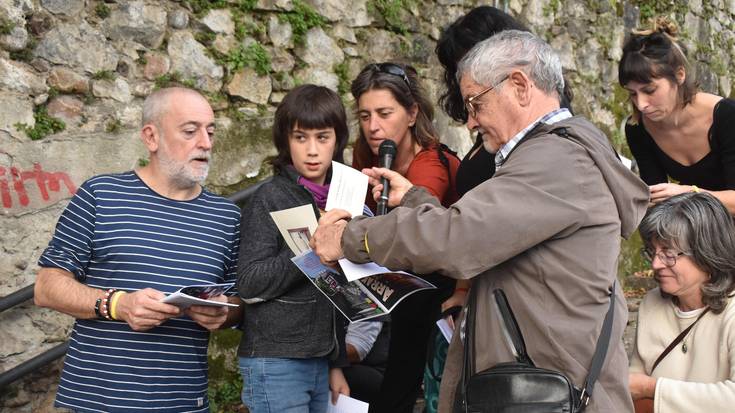 Kale Literatura taldeak irakurraldia egingo du bihar goizean