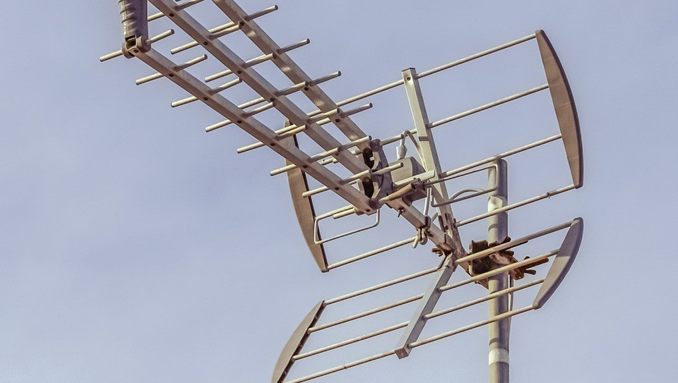 Antena egokitzeko lanak egin zituzten Pagoagan, astelehenean