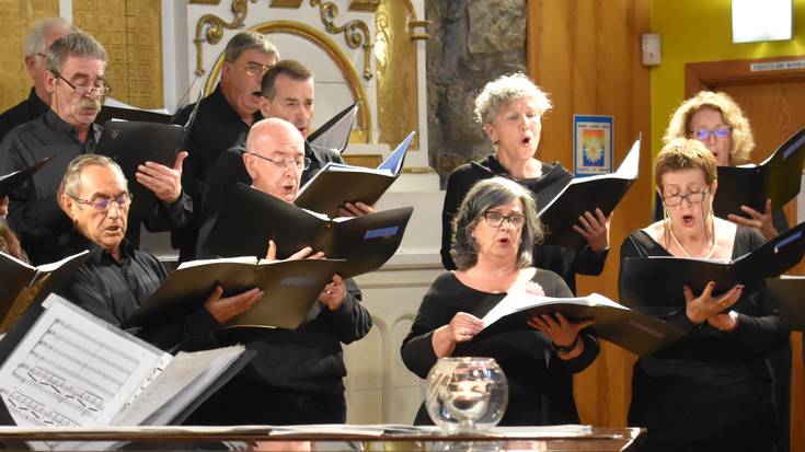 Eliz musika emanaldia Hernanin, Kantuzek eta Aiztondok