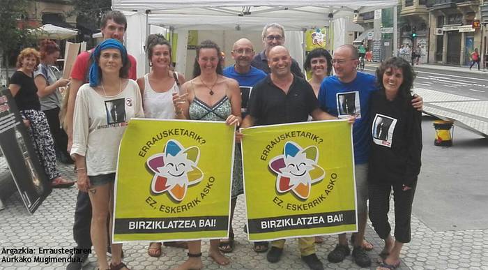 «Jarraitu behar dugu protestan, behar ez dugun egitasmo kaltegarri honi aurre egiten»