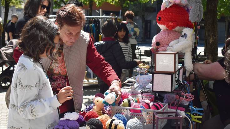 Makina bat sortzaile gazteren lanak izango dira bihar egun osoan Astigarragan, 40 postu ingururekin