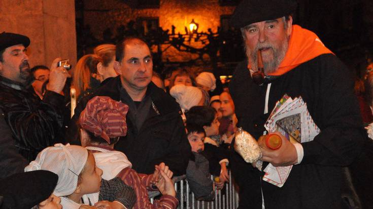 Onen Aroa iragartzen, Olentzero