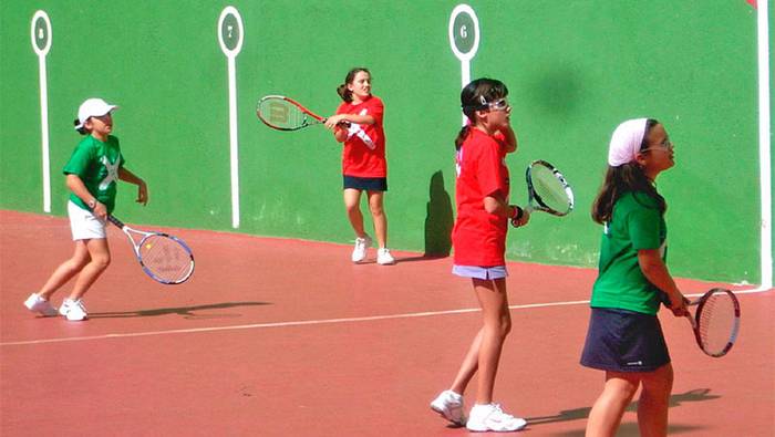 Frontenis torneoa, oporretatik bueltan