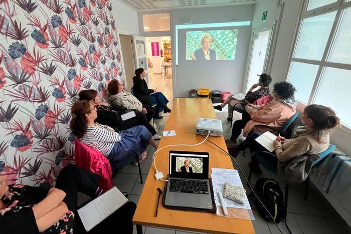 Jabetze Eskolako ikastaroetan izena emateko aukera, gaurtik aurrera