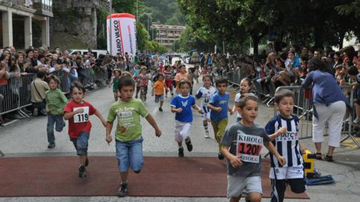 Lasterketa nagusiaren aurretik, ume eta gaztetxoen txanda
