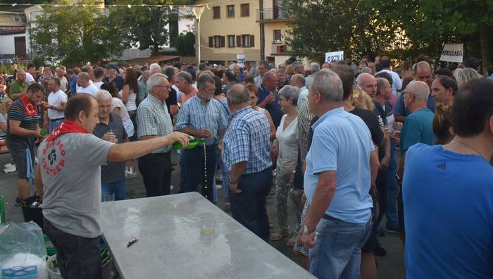 Zapi gorriak lepoan etzitik igandera, Martindegiko San Fermin jaietan