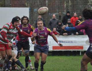 Menpean izan zuen Hernanik La Vila