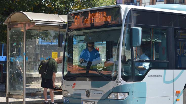 Autobus zerbitzu zabalagoa, abuztuan