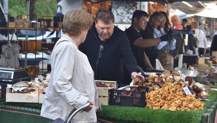 Gaur jarriko dute feria Urbietan