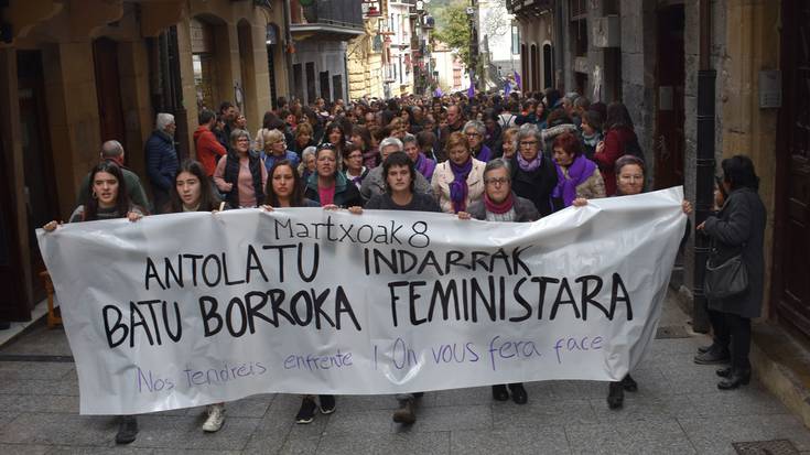 Urtarrilaren 25ean bilera, Koordinadora Feministak deituta