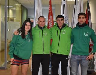 «Gaztetxoei kosta egiten zaie arrauna probatzea, baina etortzen denak iraun egiten du»